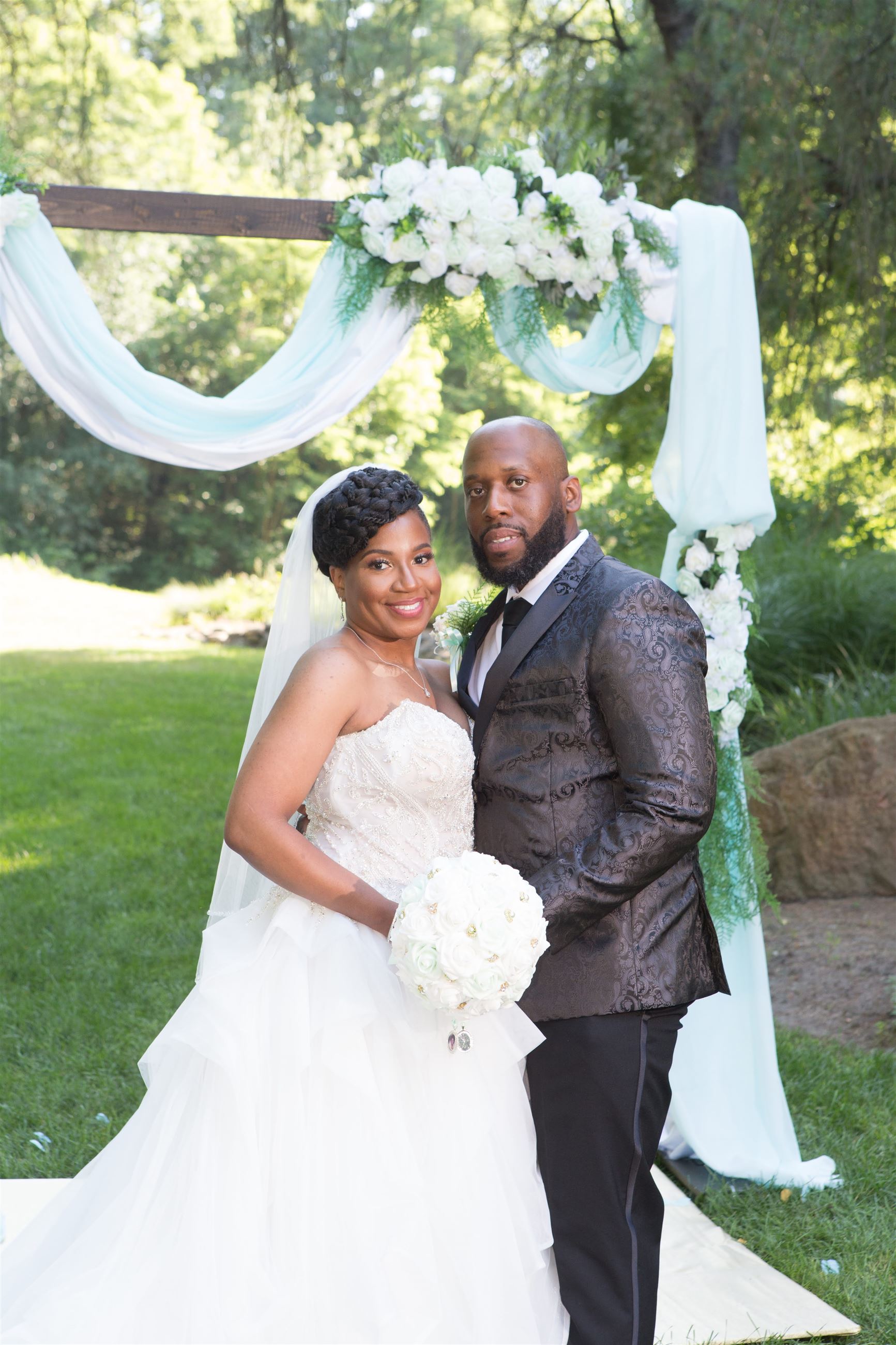 Bri&#39;Zan Bride Adle and Patrick&#39;s Outdoor  July Wedding. Desktop Image