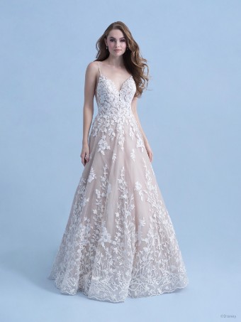 Disney Fairy Tale Weddings Style #D297 SNOW WHITE #0 default thumbnail