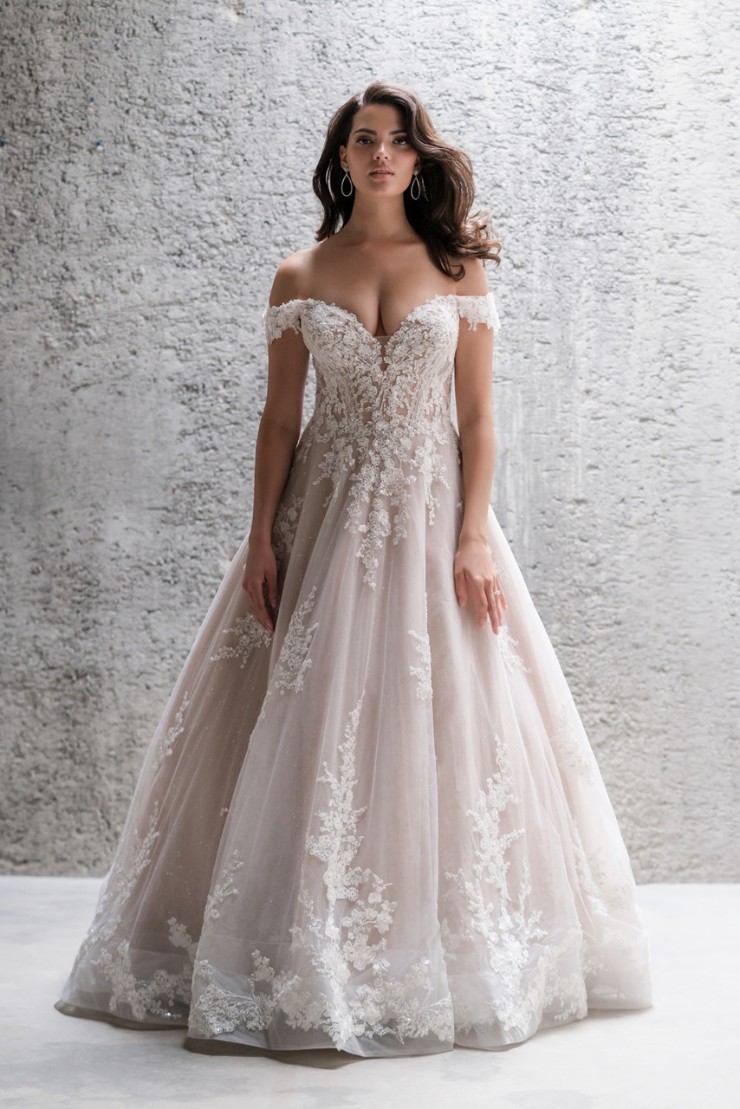 Allure Couture Style #C682 Default Thumbnail Image