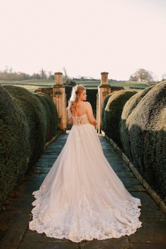 Disney Fairy Tale Weddings Style #D293 #2 thumbnail