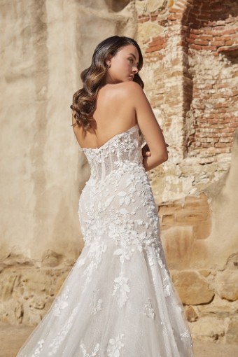 Casablanca Style #2471 Paulina #3 IV/Nude thumbnail