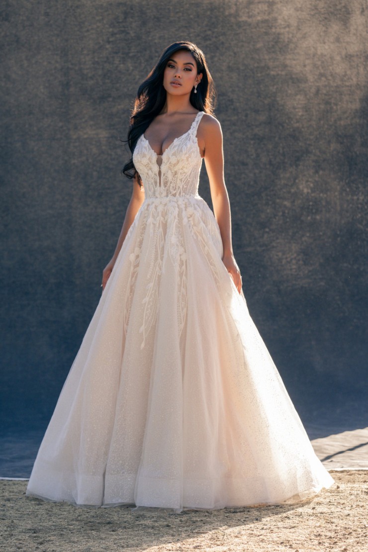 Allure Couture Style #C724 Default Thumbnail Image