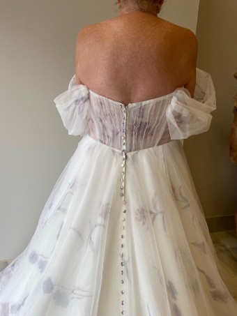 Allure Style #A1206L #11 Ivory/Wine thumbnail