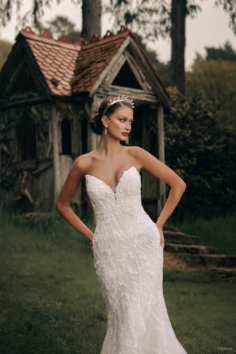 Disney Fairy Tale Weddings Style #DVL17 #2 Almond/Champ/IV/Nude thumbnail