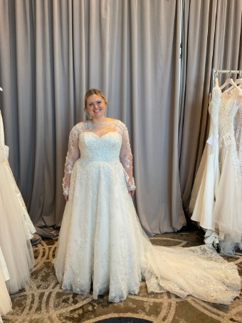 Allure Couture Style #C720 #7 Ivory thumbnail