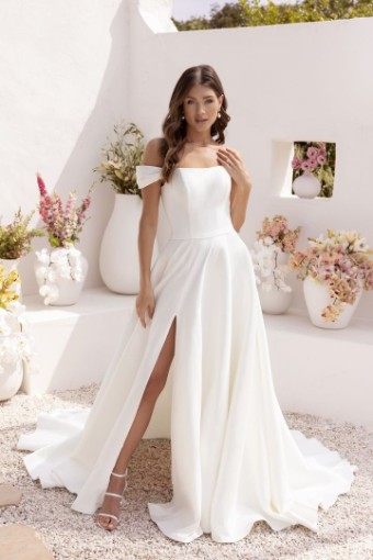 Le Blanc by Casablanca Style #LE136 - Persephone #0 default Ivory Only thumbnail