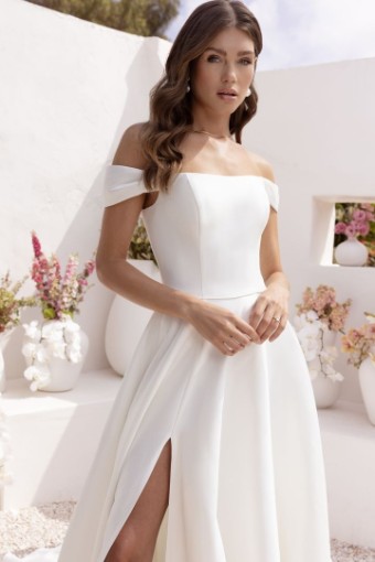 Le Blanc by Casablanca Style #LE136 - Persephone #1 Ivory Only thumbnail