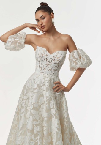 Signature Collection Style #1221 Nanette #1 Ivory/Prosecco/Honey thumbnail