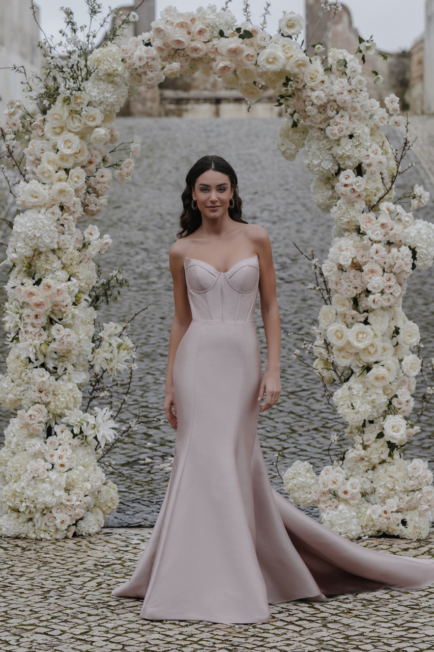 Abella | Bri'Zan Couture - E204 | Bri'Zan Couture