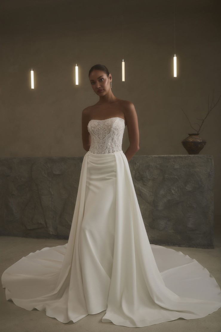 Casablanca Style #2632 Ruthie Default Thumbnail Image