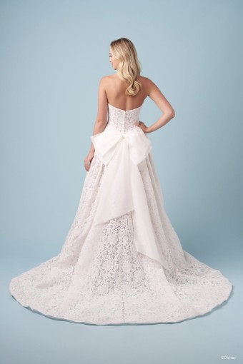 Disney Fairy Tale Weddings Style #D467 #8 Ivory/Champagne thumbnail