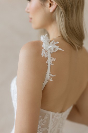 Abella Style #E564 #3 default Champagne/Ivory/Nude thumbnail