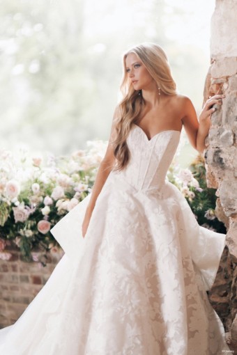 Disney Fairy Tale Weddings Style #D466 #2 Ivory thumbnail