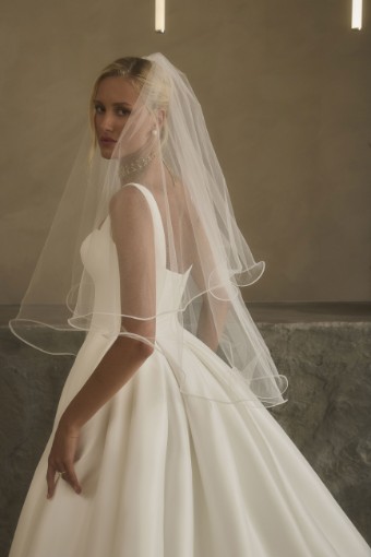 Casablanca Style #2635 Miriam #5 Ivory thumbnail